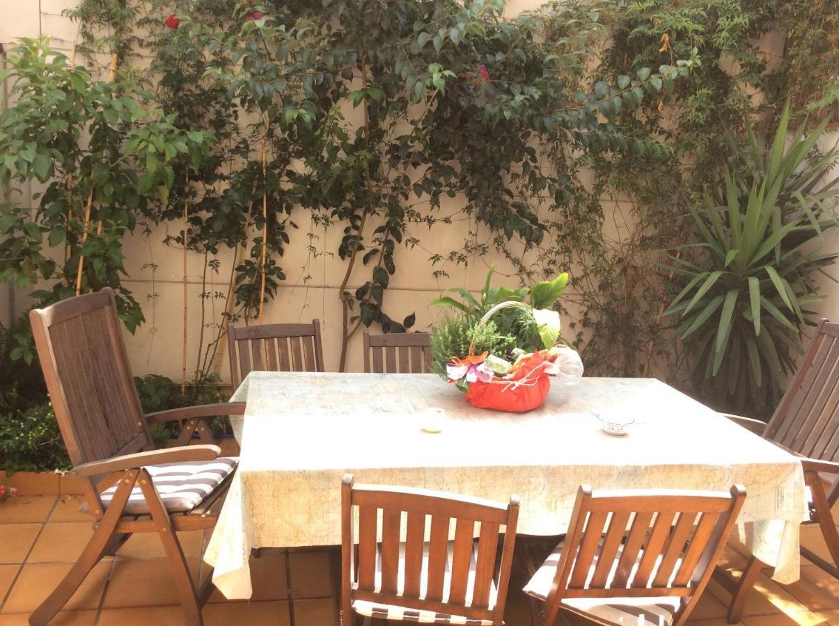 Coroleu House Barcelona Hostel Exterior photo